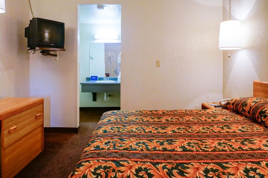 EZ 8 Motel San Jose II Zimmer foto